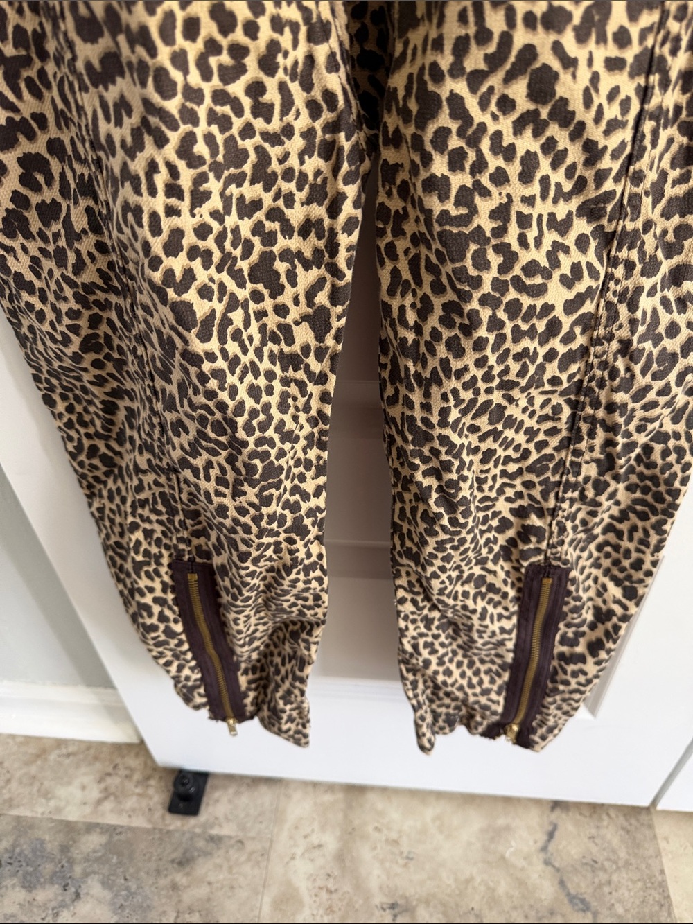 Leopard Print Zip-Front Jumpsuit‎ XS - Picture 4 of 10